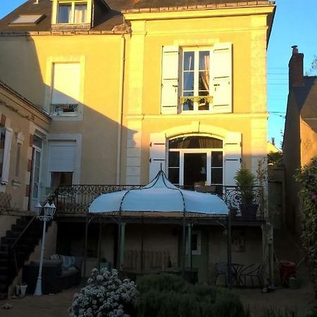 Le Clos Manceau Bed & Breakfast เลอม็องส์ ภายนอก รูปภาพ