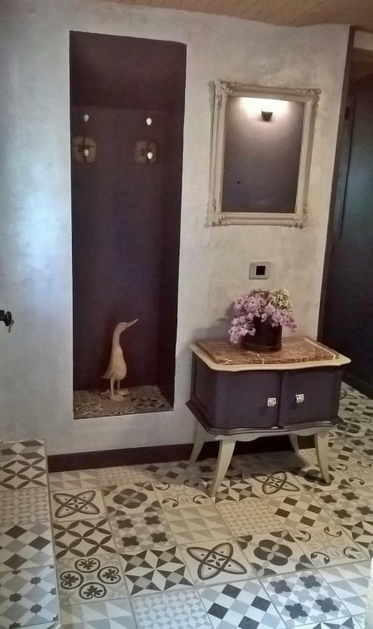 Le Clos Manceau Bed & Breakfast เลอม็องส์ ภายนอก รูปภาพ